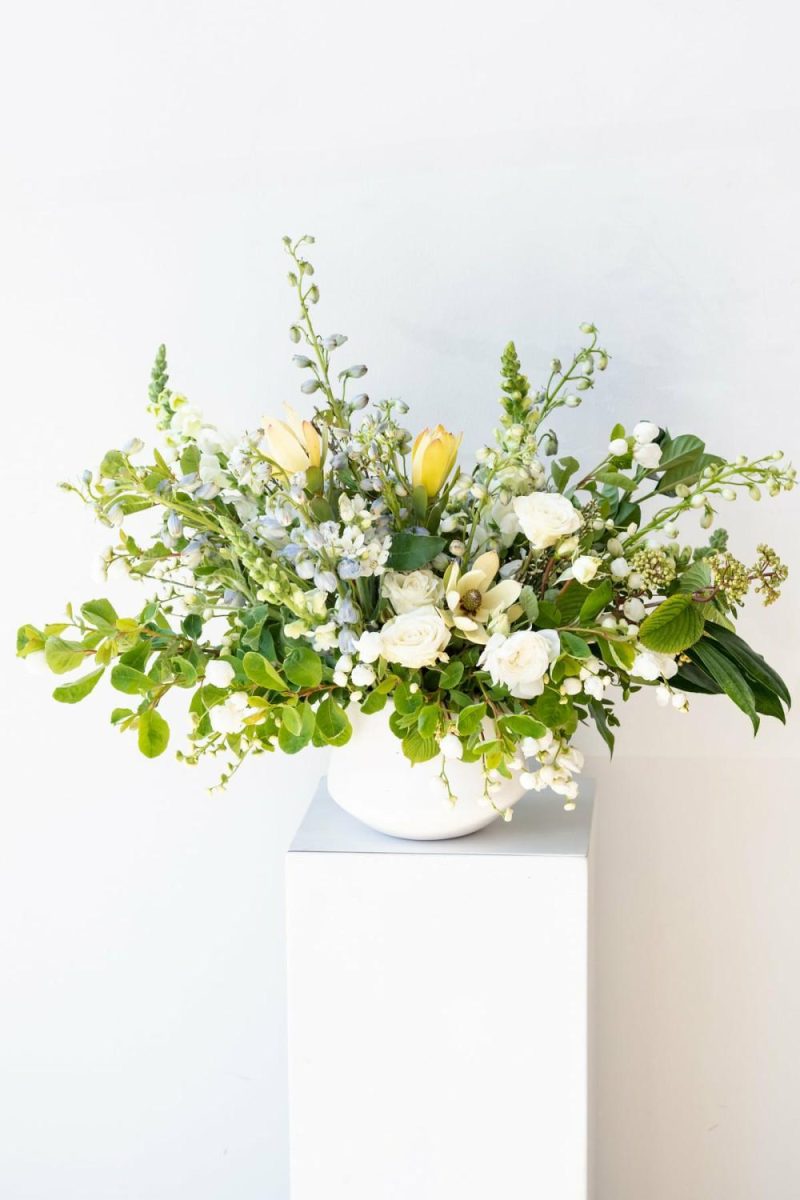 Fresh Floral |   Floral Arrangement Bleached Floral Fresh Floral