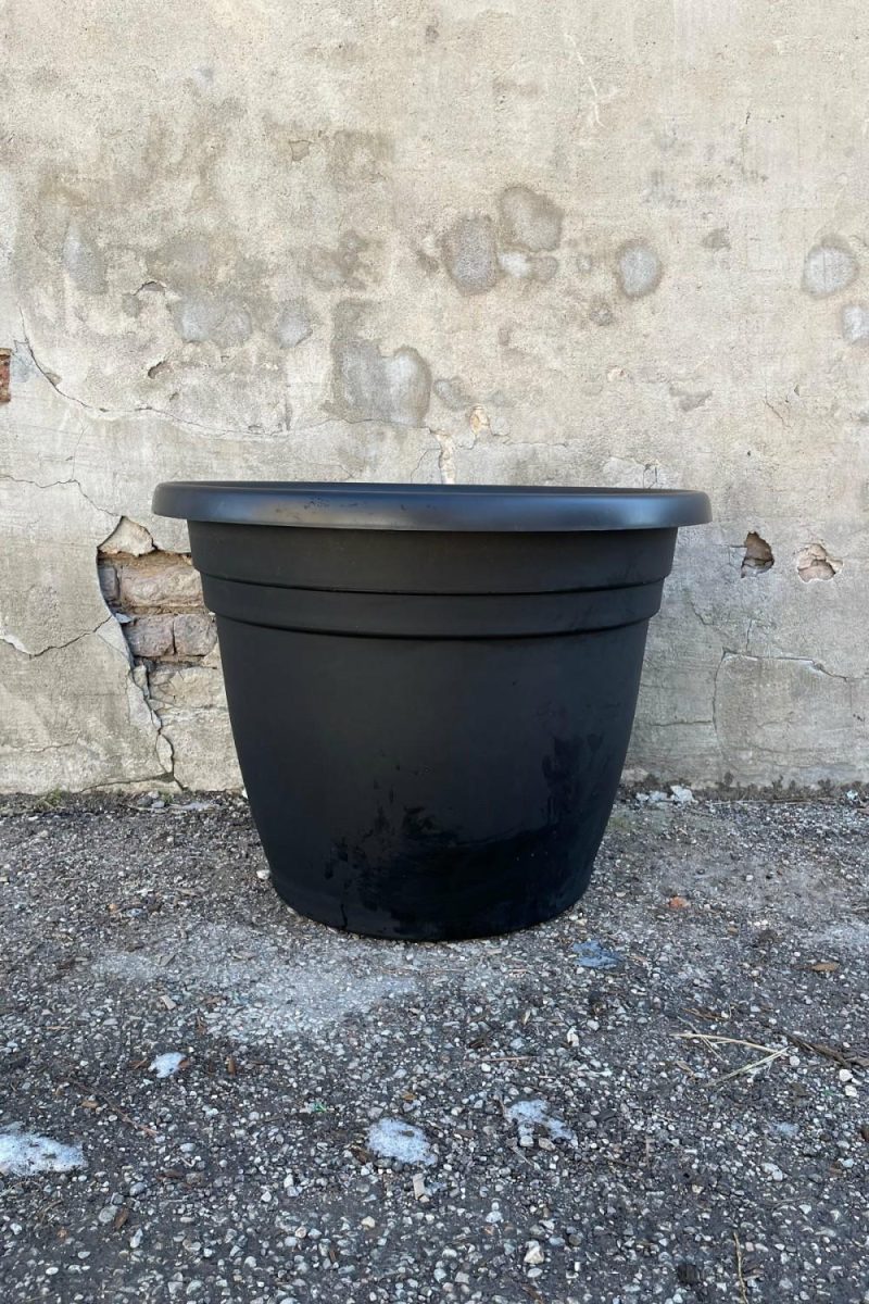 Planters |   Emma Round Planter Black 25″ Garden Planters