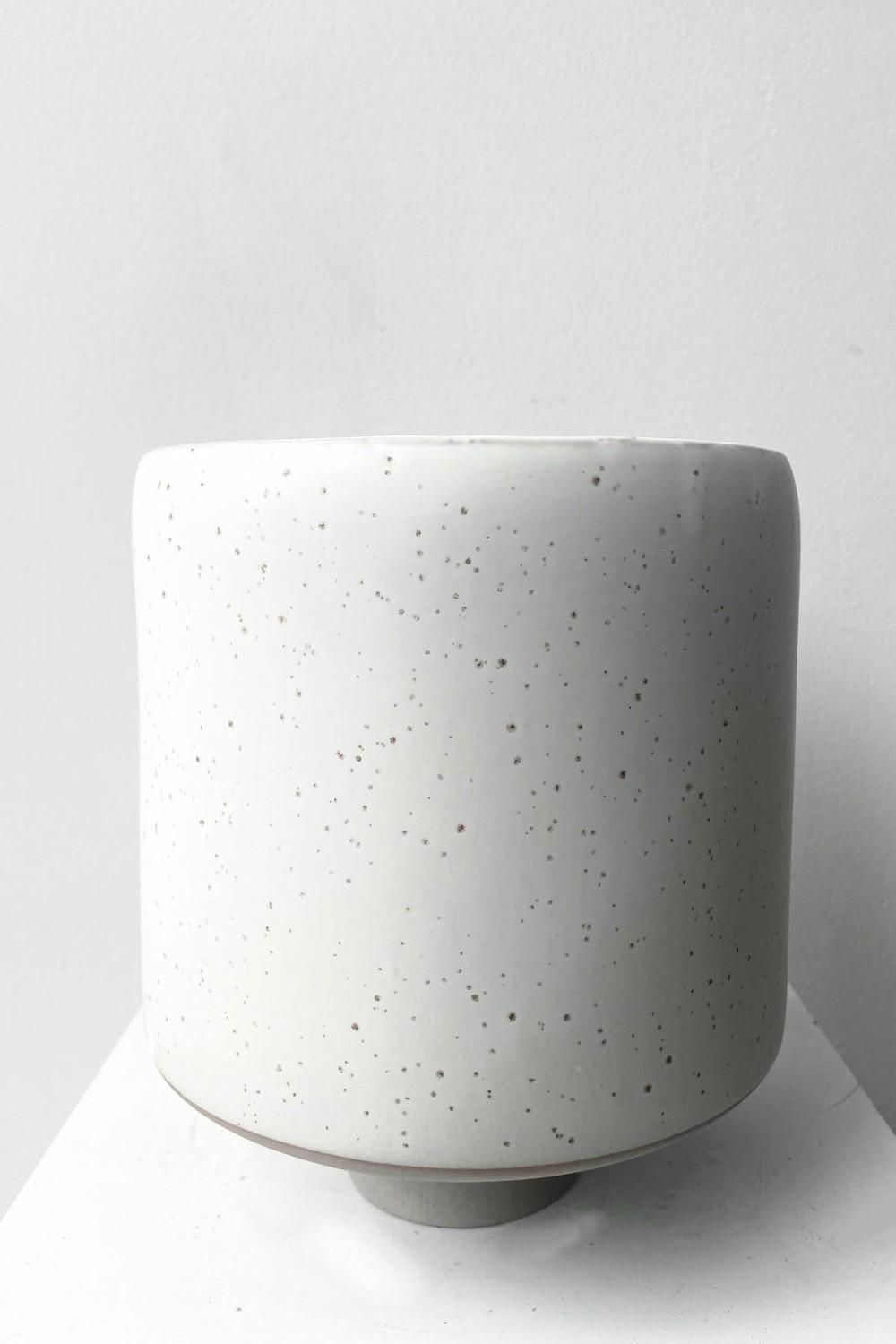 Planters |   Hagi Cachepot Vase White Garden Planters