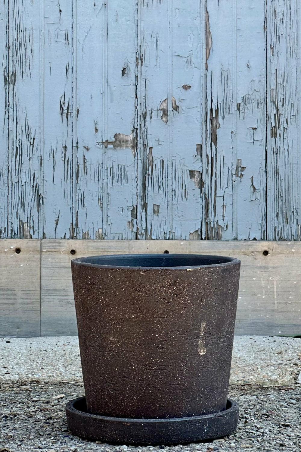 Planters |   Maracay Carob Planter Small Garden Planters