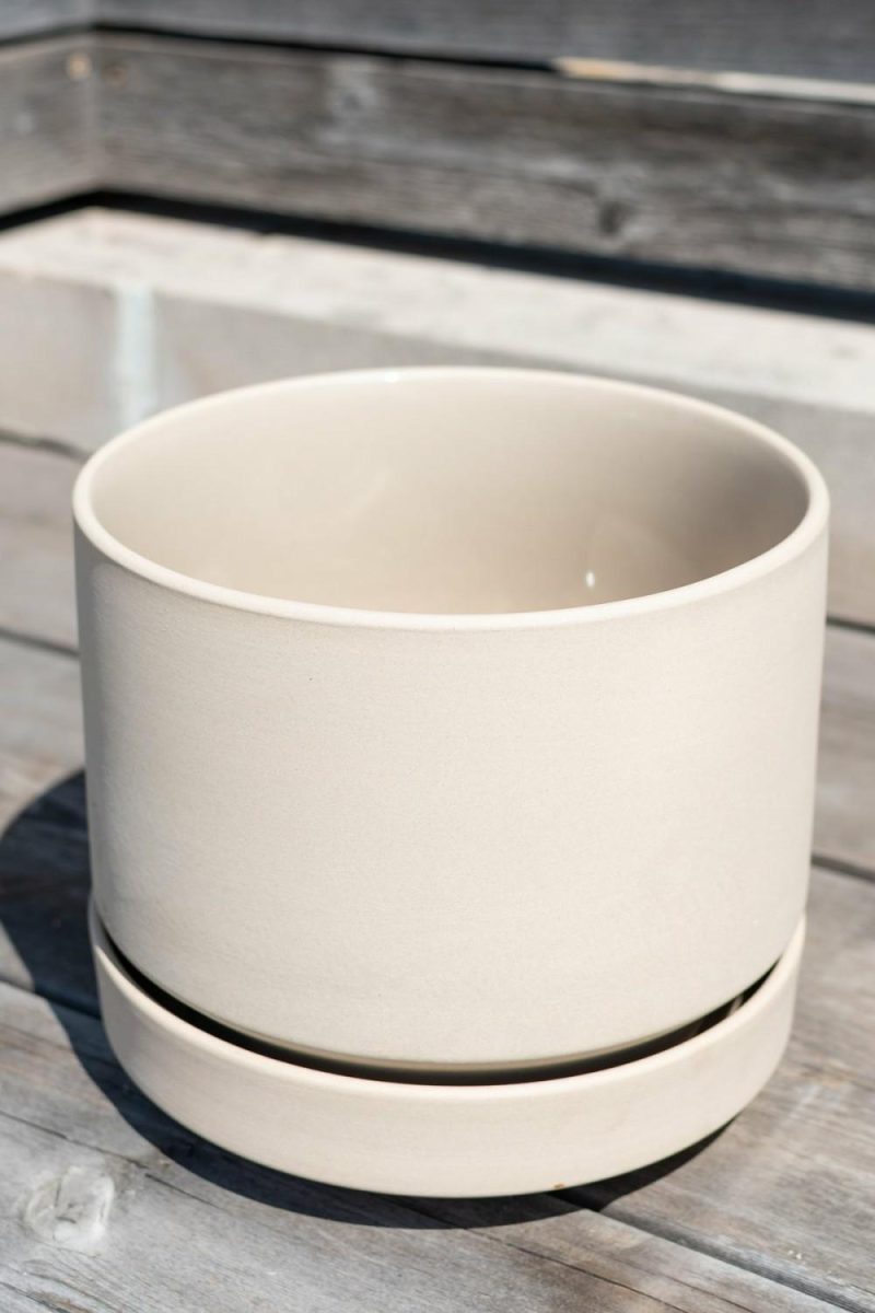 Planters |   Round Pot & Saucer Oatmeal 8″ Garden Planters