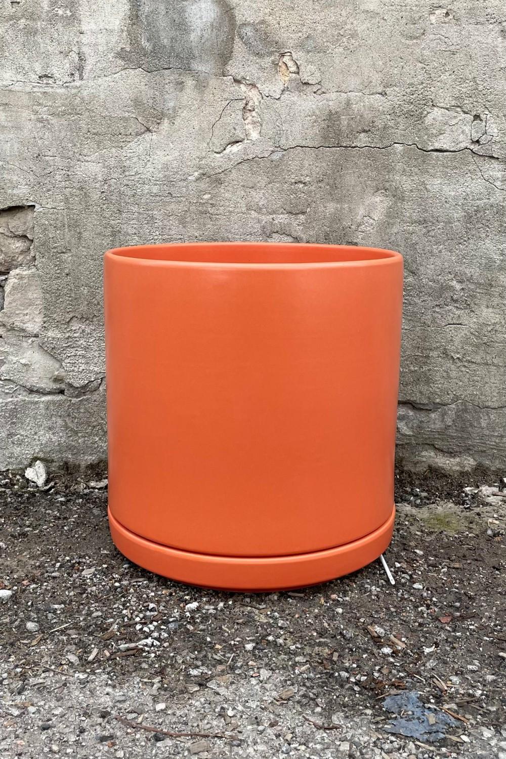 Planters |   Solid Cylinder & Saucer Rust 12” Garden Planters