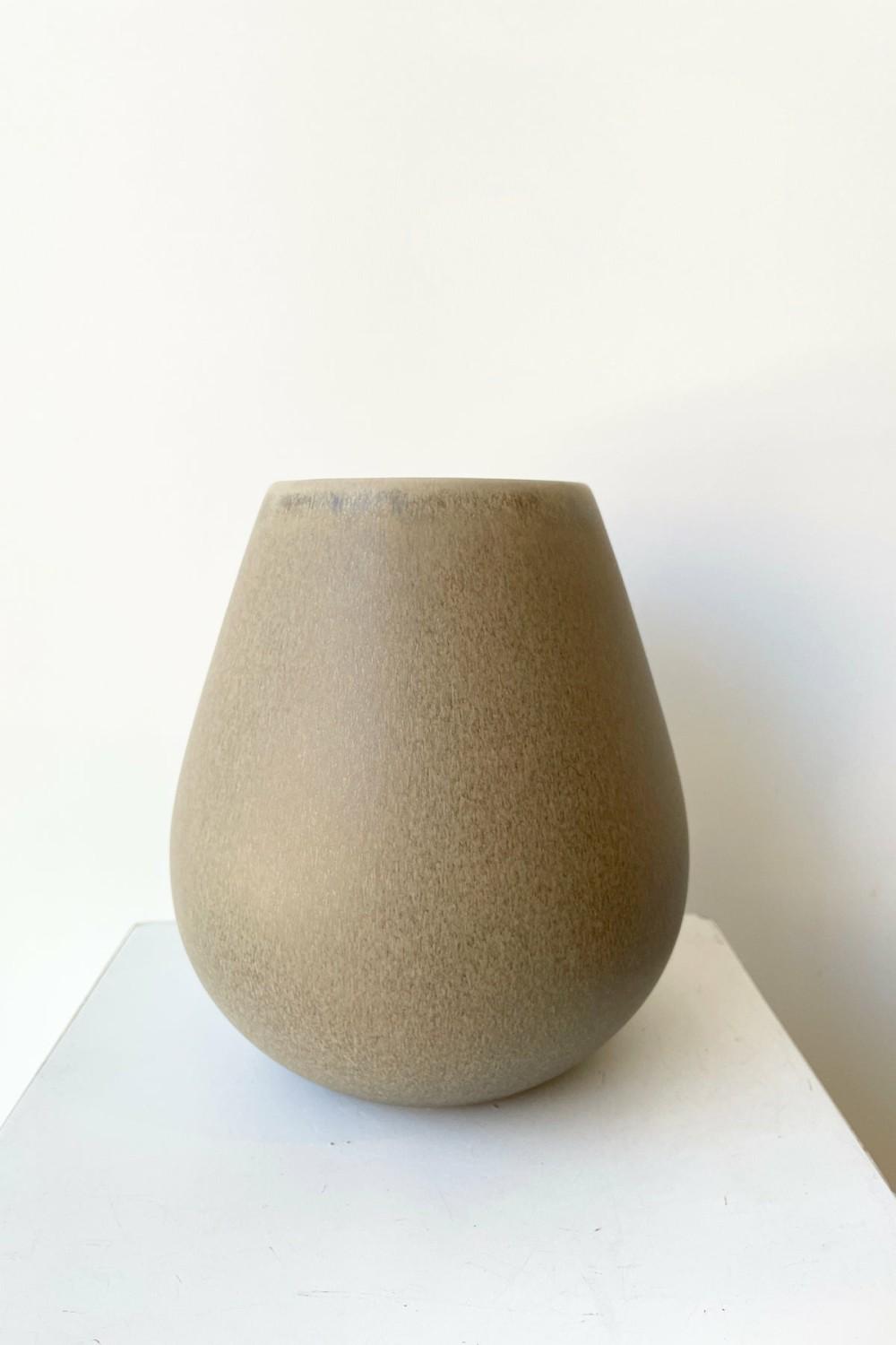 Vases |   Ease Stone Round Vase Floral Vases