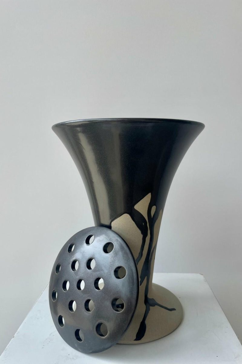 Vases |   Flores Vase Sand/Black Floral Vases