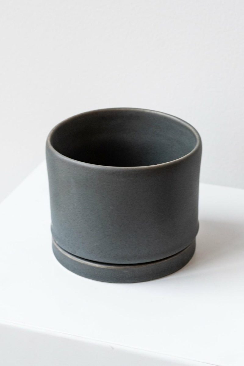 Planters |   Round Planter Charcoal Medium Garden Planters